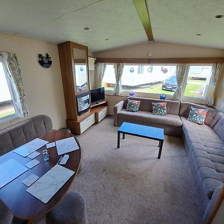 Caravan Waxholme Exterior photo