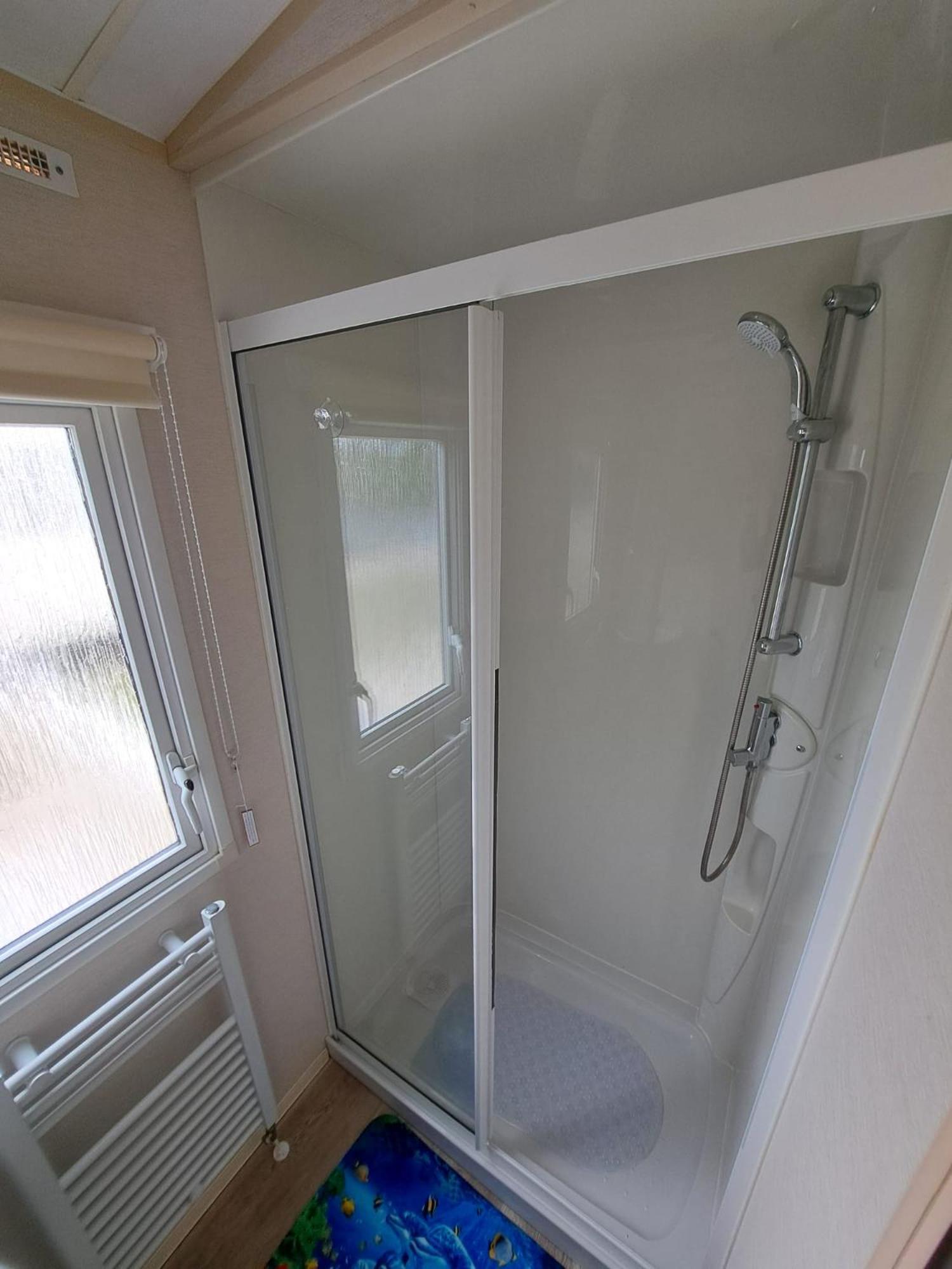 Caravan Waxholme Exterior photo