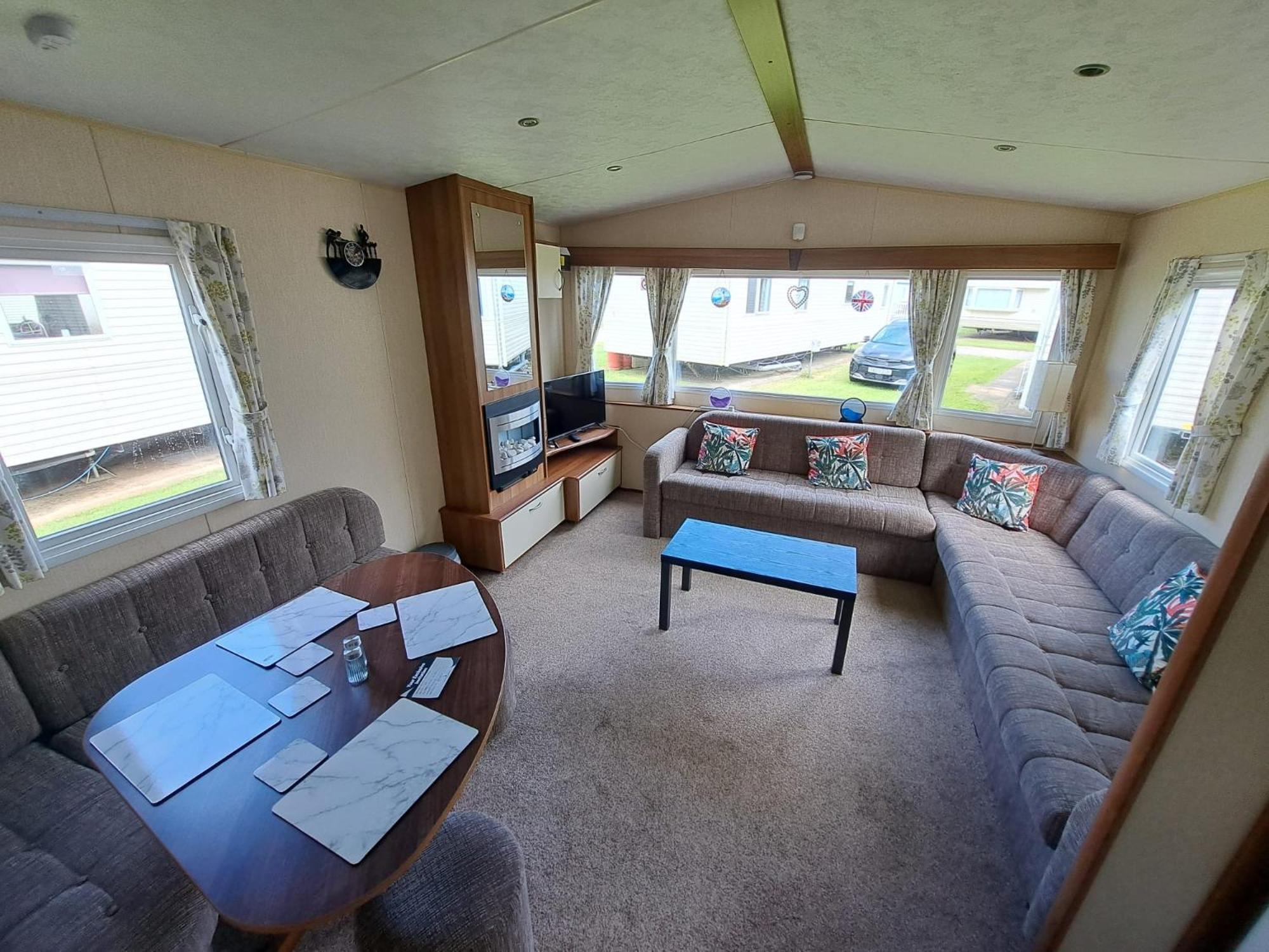 Caravan Waxholme Exterior photo